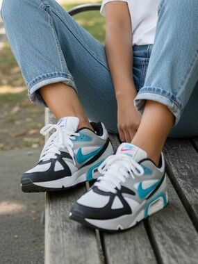 Nike White Teal & Black Women's Air Structure Sneakers